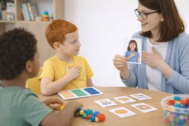 Занятия с детьми с РАС